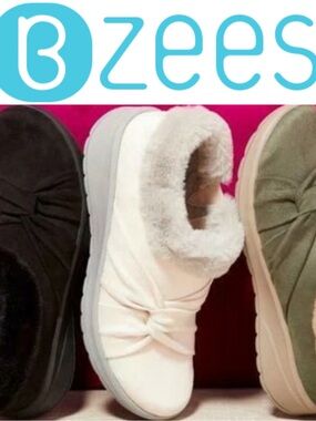 Bzees Genie ankle boots microsuede fabric upper and a plush faux fur collar. Sz9